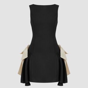 Old Money Little Black Dress size 4